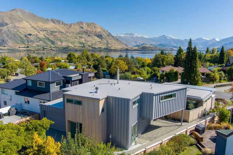 Photo of property in 54b Hunter Crescent, Wanaka, 9305