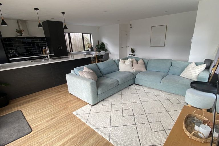 Photo of property in 78d Lincoln Park Avenue, Massey, Auckland, 0614