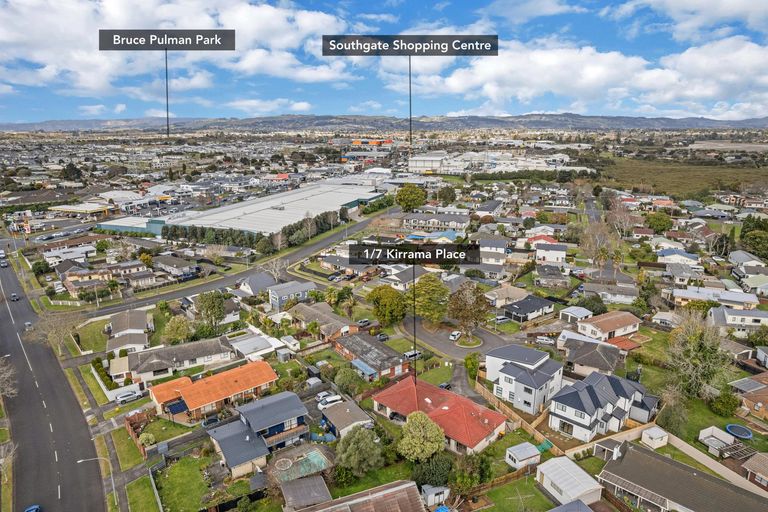 Photo of property in 7a Kirrama Place, Conifer Grove, Takanini, 2112
