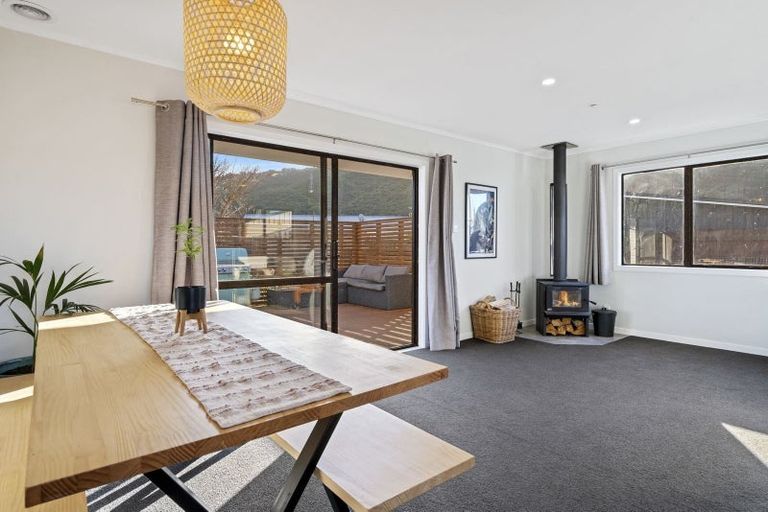 Photo of property in 9 Laredo Grove, Totara Park, Upper Hutt, 5018