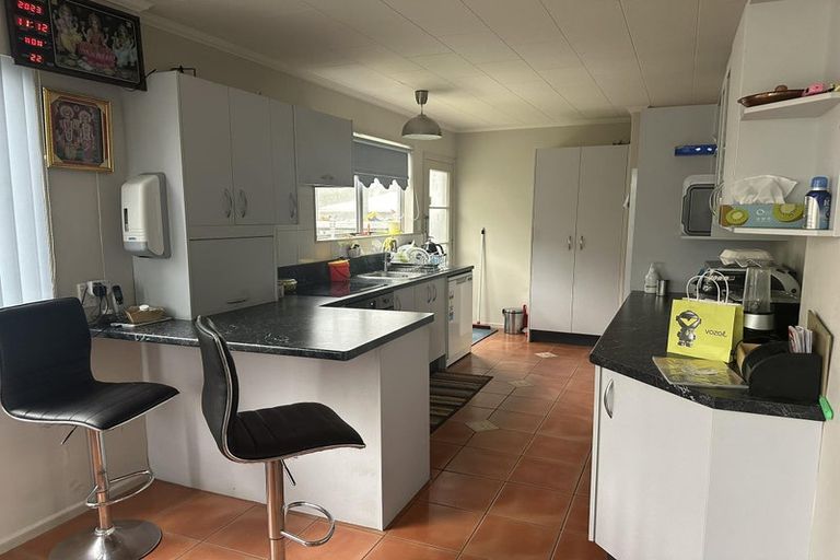 Photo of property in 47b Hardy Street, Waterloo, Lower Hutt, 5011