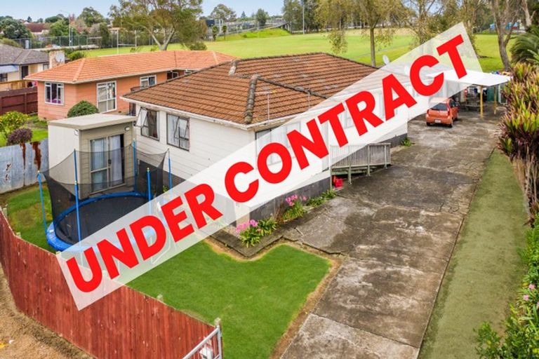 Photo of property in 9 Tacon Place, Mangere, Auckland, 2022