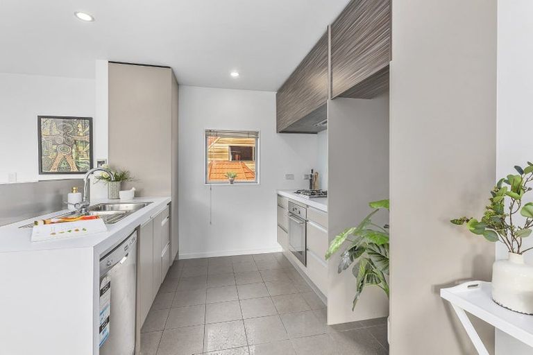 Photo of property in 12u1 Agra Crescent, Khandallah, Wellington, 6035