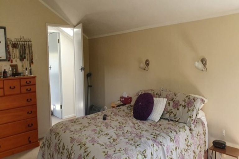 Photo of property in 1 Ngapuhi Street, Saint Johns Hill, Whanganui, 4501