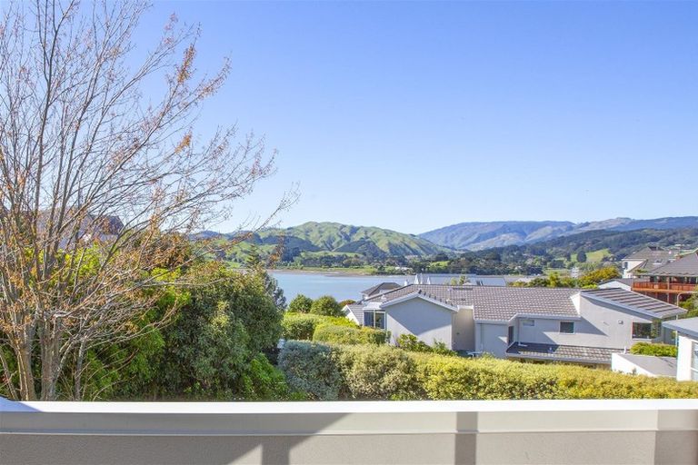 Photo of property in 5 Portage Place, Whitby, Porirua, 5024