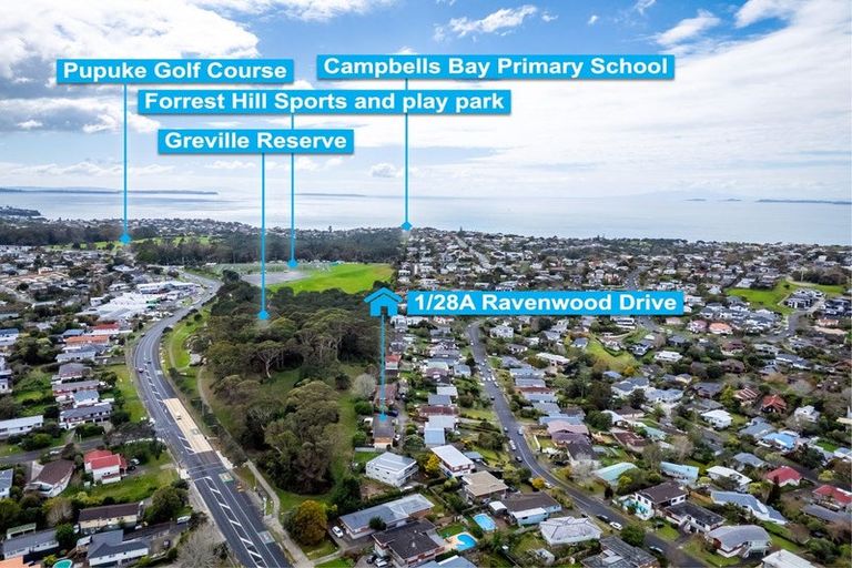 Photo of property in 1/28a Ravenwood Drive, Forrest Hill, Auckland, 0620