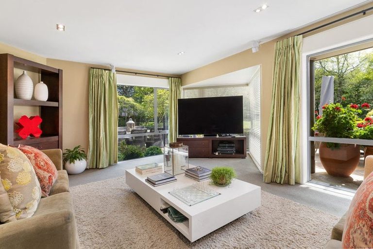 Photo of property in 236 Cashmere Road, Hoon Hay, Christchurch, 8025