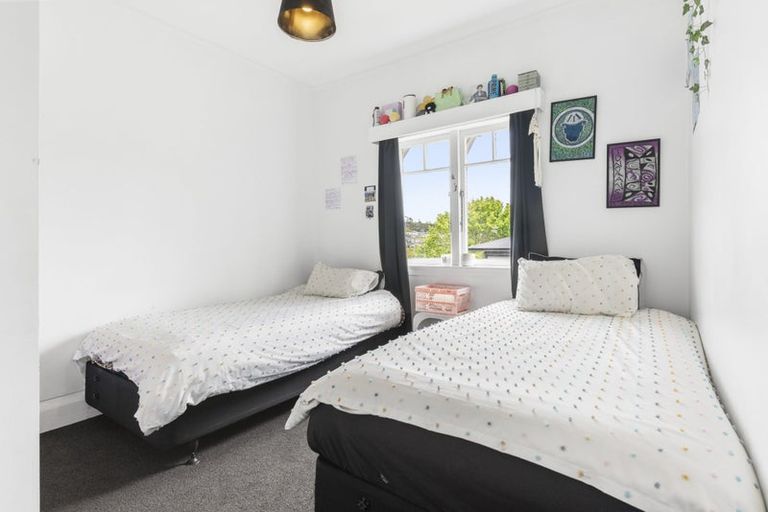 Photo of property in 18 Penton Road, Stanmore Bay, Whangaparaoa, 0932