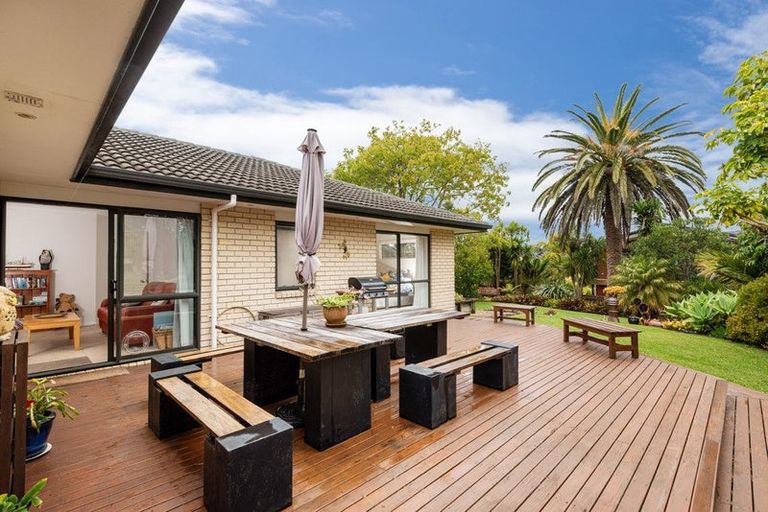 Photo of property in 276 Glenvar Road, Torbay, Auckland, 0630