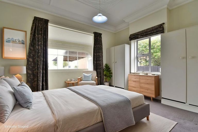 Photo of property in 64 Hargest Crescent, Saint Kilda, Dunedin, 9012