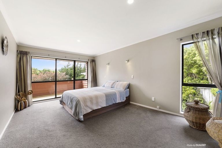 Photo of property in 14 Longmont Terrace, Churton Park, Wellington, 6037