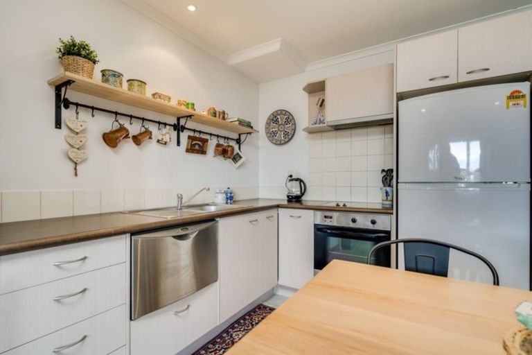 Photo of property in 4/281 Maunganui Road, Mount Maunganui, 3116