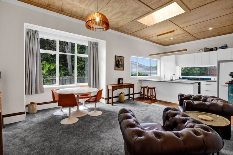 Photo of property in 195 South Road, Hawera, 4610