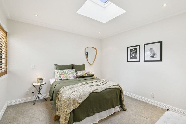 Photo of property in 15/22u Oriental Terrace, Oriental Bay, Wellington, 6011