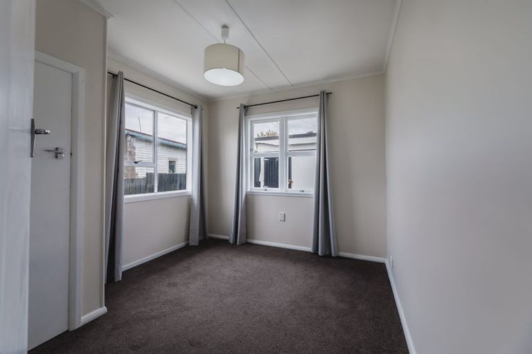 Photo of property in 74 Forest Hill Road, Henderson, Auckland, 0612