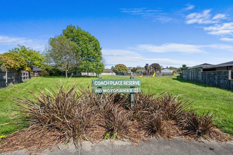 Photo of property in 3 Coach Place, Brightwater, 7022