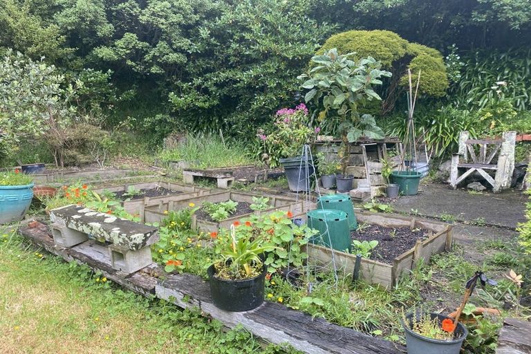 Photo of property in 5 Chesterton Street, Johnsonville, Wellington, 6037