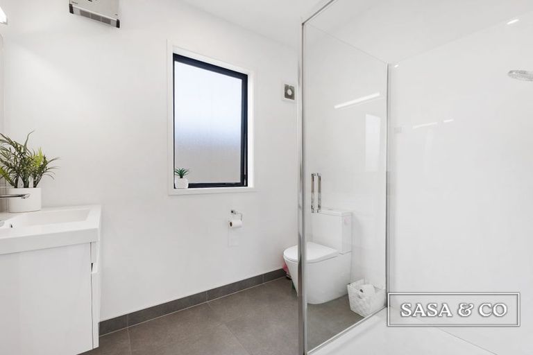 Photo of property in 17c Cessna Crescent, Mangere, Auckland, 2022