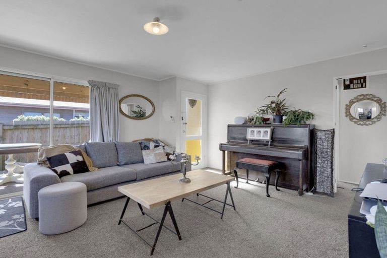 Photo of property in 8 Leslie Place, Deanwell, Hamilton, 3206
