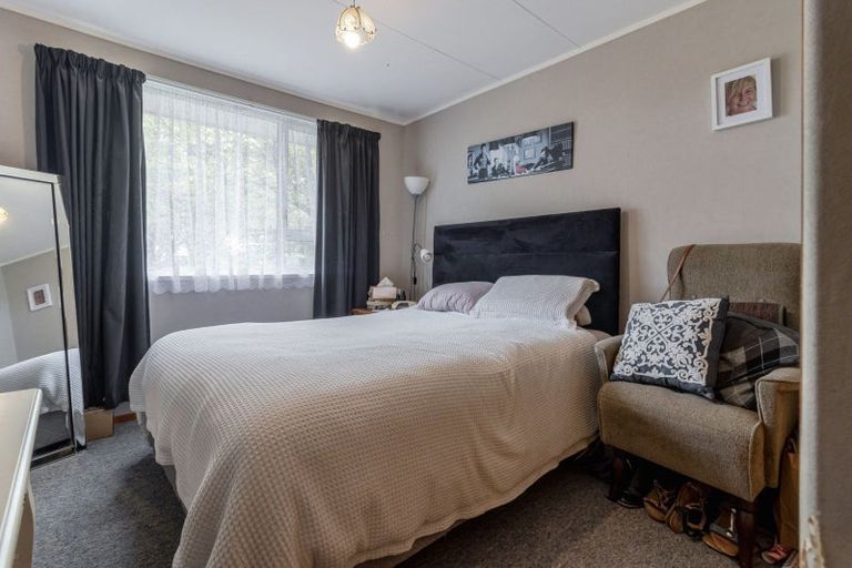 Photo of property in 11 Otaki Place, Westbrook, Palmerston North, 4412