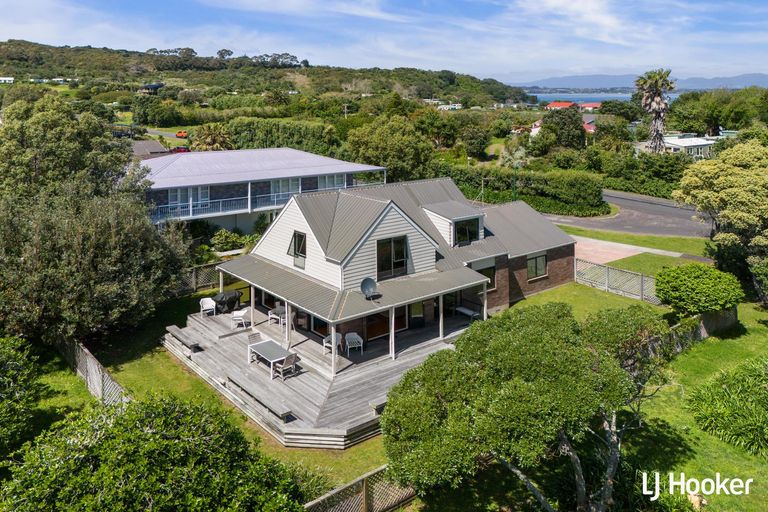 Photo of property in 469 Seaforth Road, Bowentown, Waihi Beach, 3177