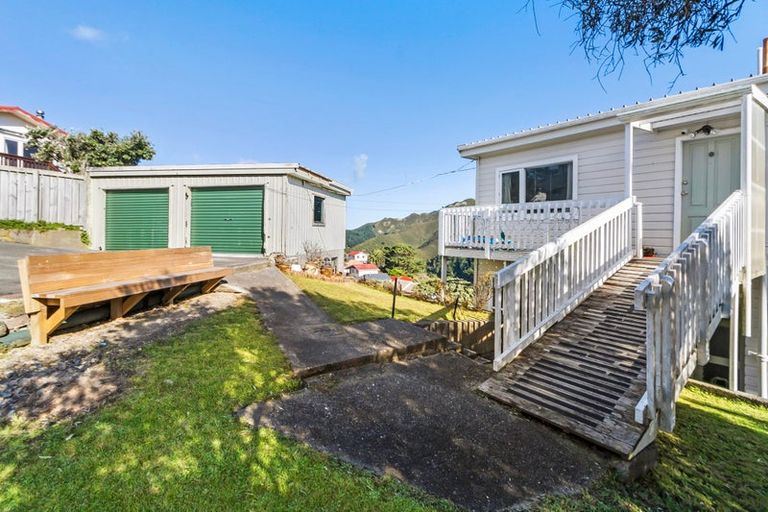 Photo of property in 11b Clinton Way, Kingston, Wellington, 6021