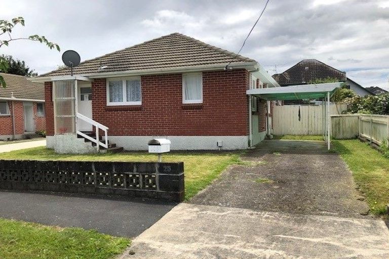 Photo of property in 25 Nile Street, Waterloo, Lower Hutt, 5011