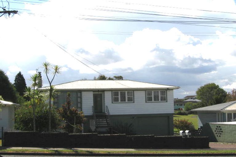 Photo of property in 29 Golf Road, New Lynn, Auckland, 0600