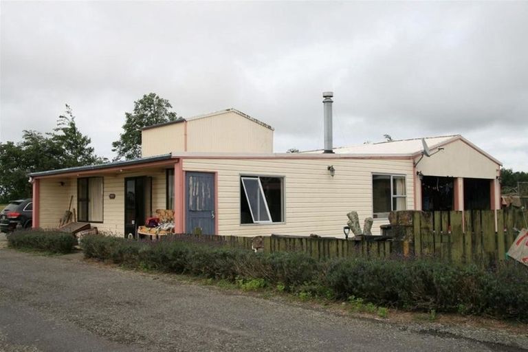 Photo of property in 100 East Road, Stratford, 4392