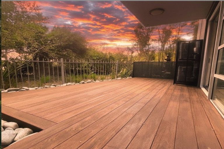 Photo of property in 8/8a Settlers Crescent, Ferrymead, Christchurch, 8023