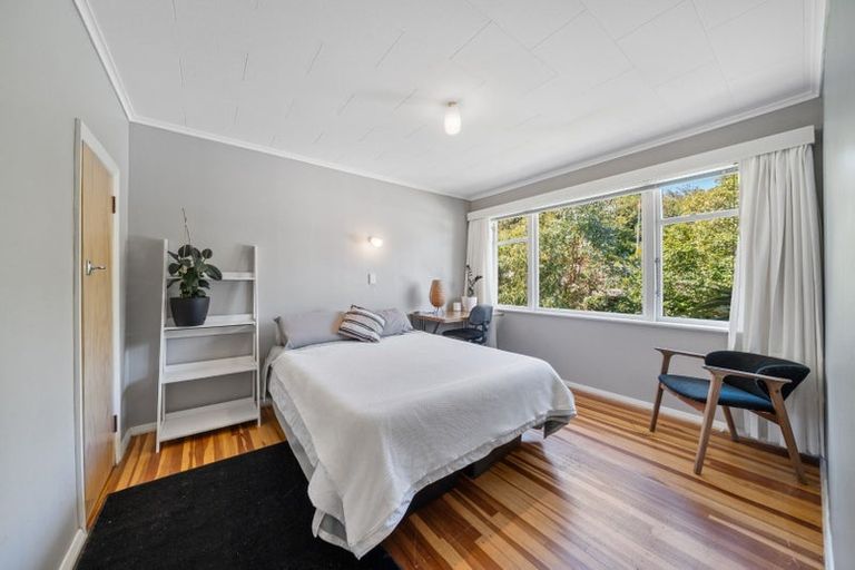 Photo of property in 273 Middleton Road, Glenside, Wellington, 6037