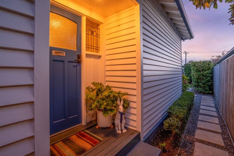 Photo of property in 42 Mersey Street, St Albans, Christchurch, 8014
