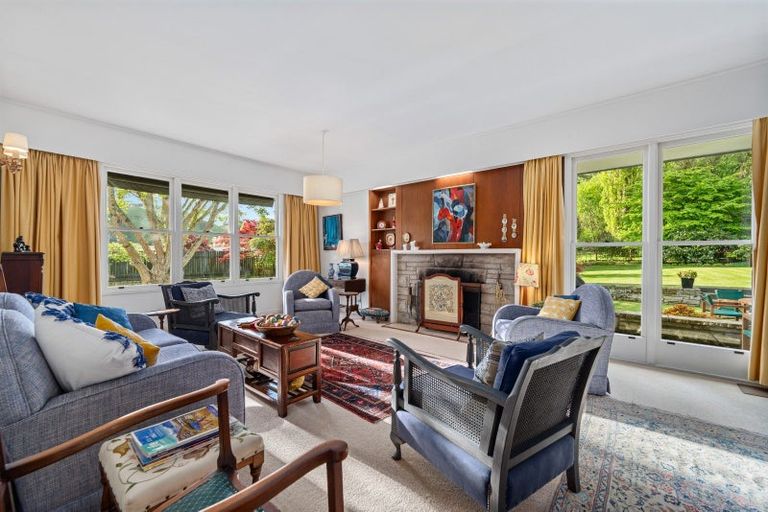 Photo of property in 48 Paraekaretu Street, Hunterville, 4730