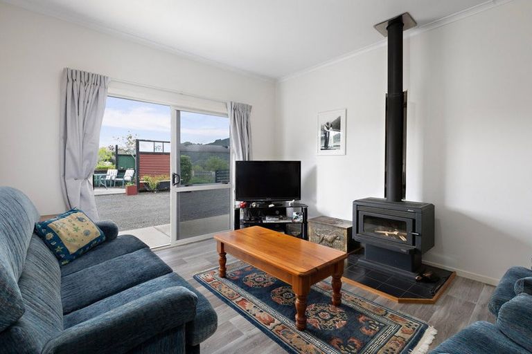 Photo of property in 71 Mangotahi Road, Thames, 3577