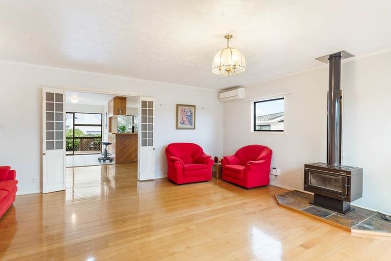 Photo of property in 1/11 Richard Avenue, Bucklands Beach, Auckland, 2014