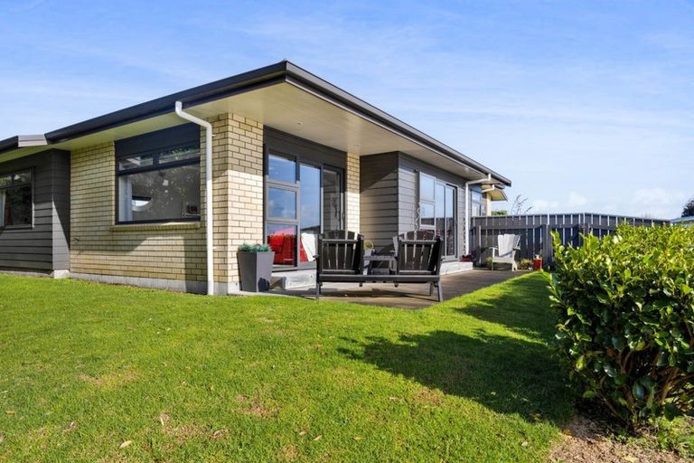 Photo of property in 26b Darwin Crescent, Spotswood, New Plymouth, 4310