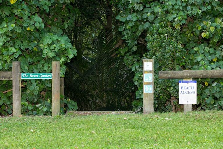 Photo of property in 20 Motukari Place, Onaero, Waitara, 4383