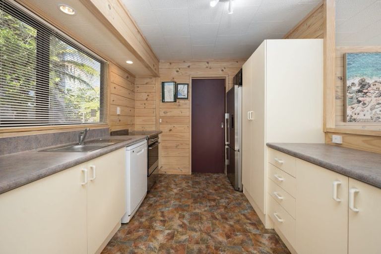 Photo of property in 58 Kinloch Road, Kinloch, Taupo, 3377
