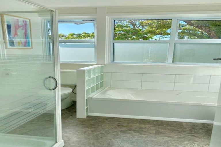 Photo of property in 7 Spencer Street, Crofton Downs, Wellington, 6035