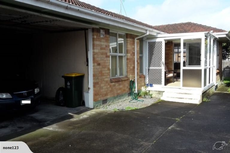 Photo of property in 2/35 Huia Road, Papatoetoe, Auckland, 2025