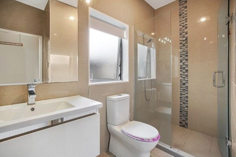 Photo of property in 1 Geranium Avenue, Flat Bush, Auckland, 2019