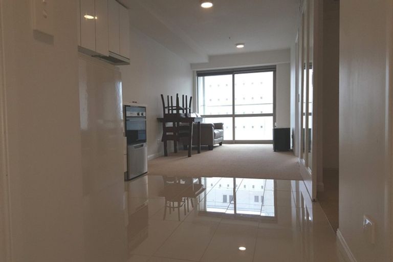 Photo of property in 820/12 Northcross Drive, Oteha, Auckland, 0632