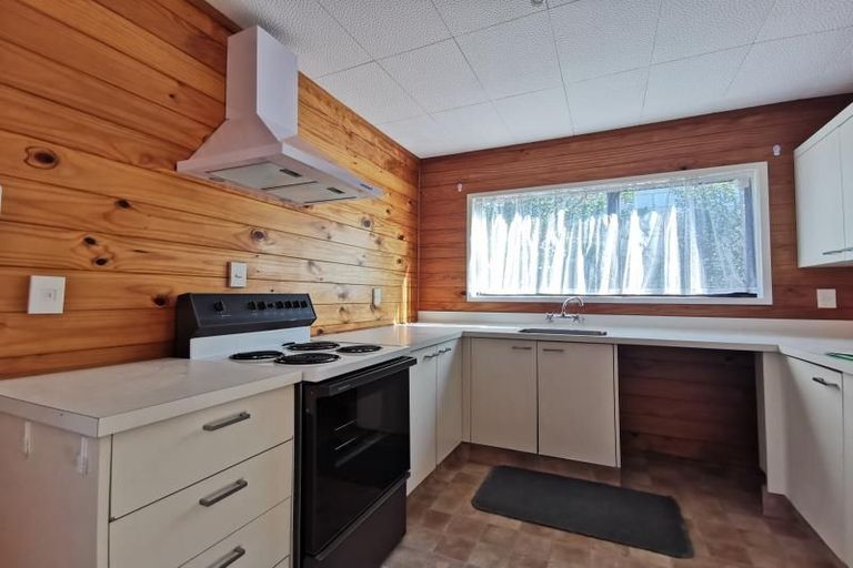 Photo of property in 35a Broderick Road, Johnsonville, Wellington, 6037