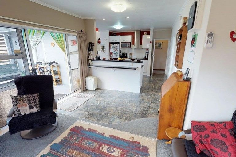 Photo of property in 25 George Street, Levin, 5510