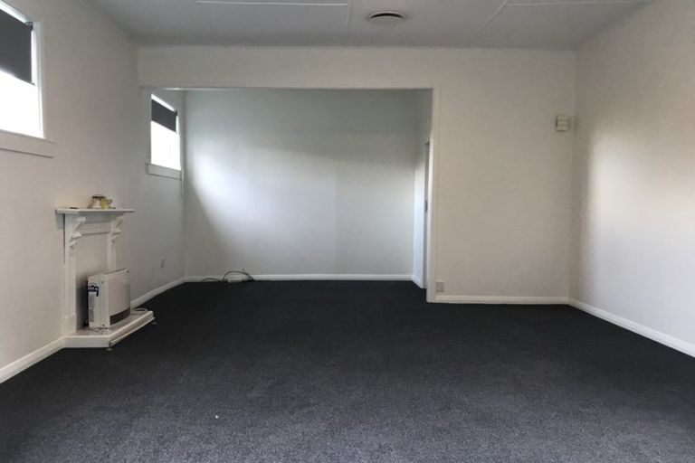 Photo of property in 40 Todman Street, Brooklyn, Wellington, 6021