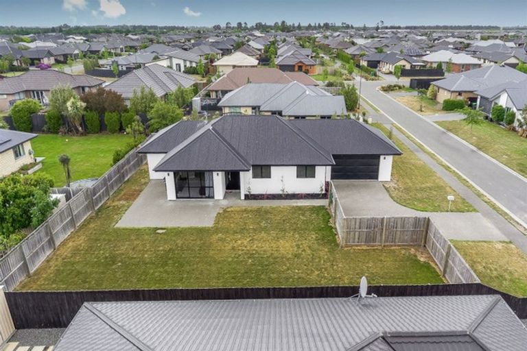 Photo of property in 6 Marble Court, Rolleston, 7614