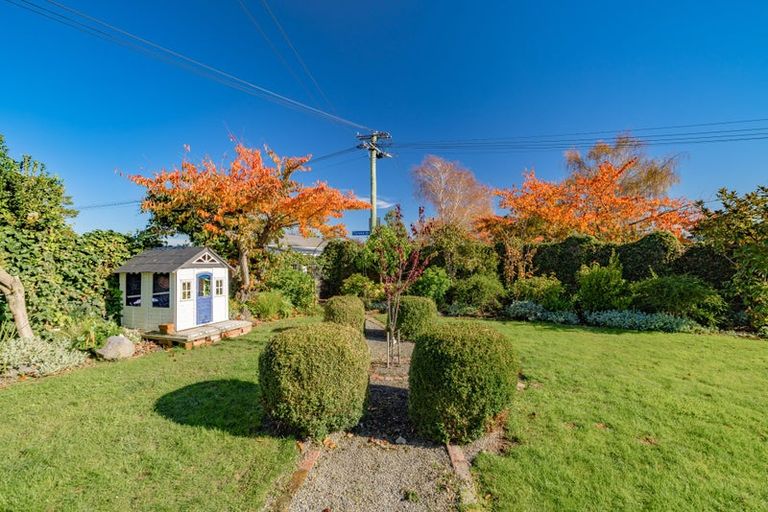 Photo of property in 12 Tyrone Street, Belfast, Christchurch, 8051