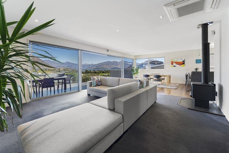 Photo of property in 10b Hogan Lane, Wanaka, 9305