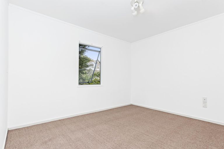 Photo of property in 22b Norman Road, Titirangi, Auckland, 0604