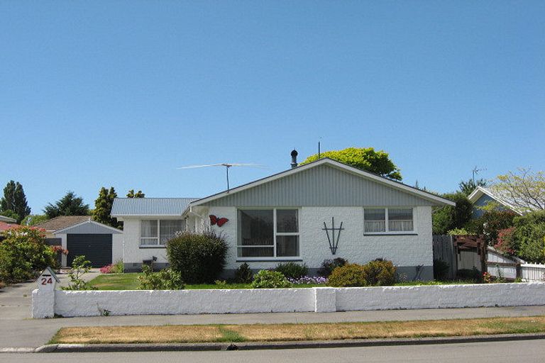 Photo of property in 24 Lamorna Road, Parklands, Christchurch, 8083
